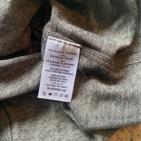 🌸 Ardene 🌸 dark gray basic top - Picture 5 of 7